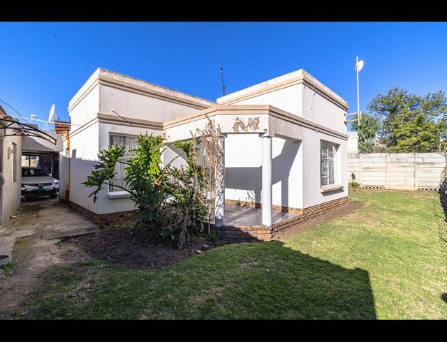 2 BEDROOM HOUSE FOR SALE IN CRESSLAWN